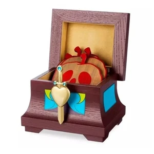 2022 Disney Parks Snow White Heart Box 4 Piece Poison Apple Coaster Set - Picture 1 of 8