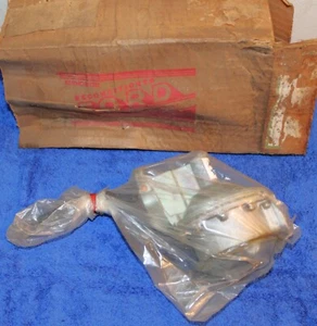 1960 1961 1962 Ford Galaxie 500 1961 Thunderbird NOS REMAN 292 352 390 FUEL PUMP - Picture 1 of 5