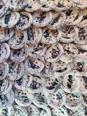 25mm x 10 Ivory White Black Splash Nautical Style 4 Hole Buttons + A Free Gift ! - Image 1 of 4