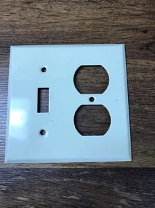 Combo interruptor de palanca de acero blanco roto usado - placa de pared de cubierta de salida dúplex - Imagen 1 de 3