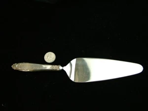 INTERNATIONAL STERLING SILVER PRELUDE CAKE / TART SERVER NO MONOGRAMS - Picture 1 of 3