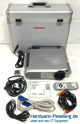 Toshiba TLP661 Beamer / Digitaler Overheadprojektor Cam Koffer FB #21 - Bild 1 von 4