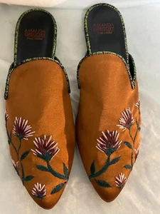 Amanda Gregory Italy Fabric Embroidered Slides Women’s EU Size 40 - Picture 1 of 4