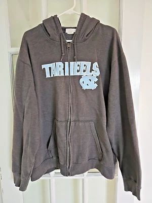 Section 101 Majestic XL 北卡罗来纳州焦油高跟鞋拉链连帽衫带口袋灰色 — 第 1/4 张图片