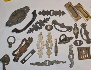 Möbelbeschläge - Verschiedene - Antik Alt - Bild 1 von 8