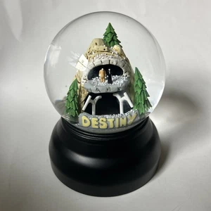 Severin 5" x 6" Friedhof Mann Schicksal Dellamorte Dellamore Schneekugel exklusiv - Bild 1 von 8