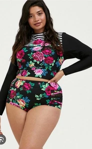 Traje de Baño Torrid Active Inalámbrico Floral Rayas Top Recortado Rashguard Negro 3XL - Imagen 1 de 7
