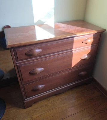 Vintage Solid Wood 3 Drawer Dresser w Mirror Mid Century Cherry Finish Set - Image 1 of 3