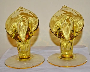 GORGEOUS Vintage Cambridge Glass YELLOW Calla Lily Candlestick Holders - Picture 1 of 8