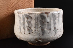F9635: XF Japanese Old Shino-ware White glaze painting TEA BOWL w/signed box - Picture 1 of 8