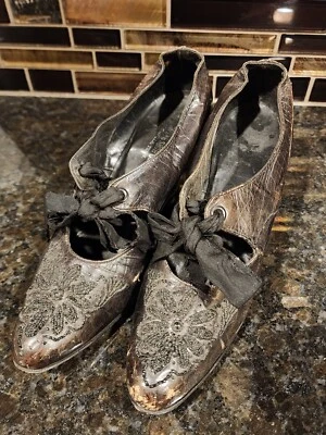 Antique Victorian Edwardian Beaded Brown Leather Shoes Heels 1900's Womens - Image 1 of 4