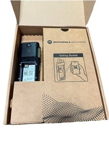 Motorola SL300 Przenośne radio dwukierunkowe | UHF i 99 kanałów | AAH88QCP9JA2AN - Zdjęcie 1 z 7