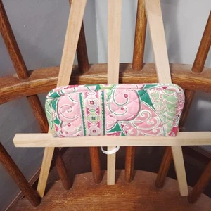 VERA BRADLEY - FRESH AND CLEAN :) GLASSES CASE - PINK - Picture 1 of 2