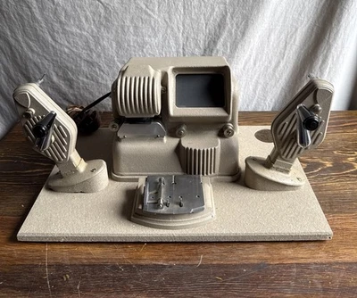 Visor de películas de mesa vintage Super 8 Action Editor Compco Chicago 8 mm 30 vatios Foto 1 de 4