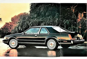 CATALOGO BROCHURE VENDITA LINCOLN 1984 GIGANTE LINEA COMPLETA ~ 54 PAGINE ~ 11" X 11" - Foto 1 di 12