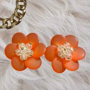 Red Petal Floral Acrylic earrings - Picture 1 of 4
