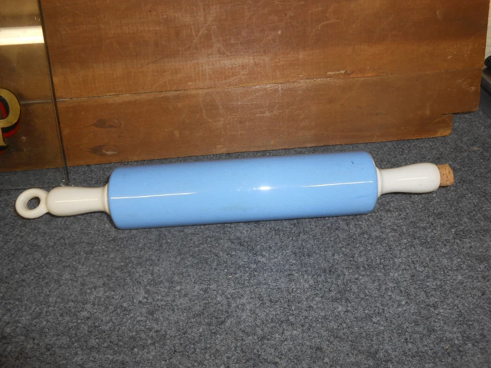 ¿RODILLO/HARKINS DE VIDRIO AZUL Y BLANCO VINTAGE? Foto 1 de 1