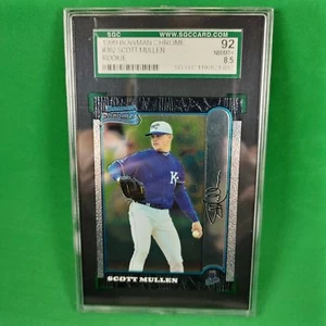 Tarjeta de béisbol de novato graduada Scott Mullen 1999 Bowman cromada #302 casi nueva+ 8,5 - Imagen 1 de 2