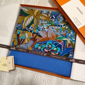 Unused HERMES Carre 90 Au Coeur de la Vie forest Silk Scarf 90cm Aline Honore - Picture 1 of 24