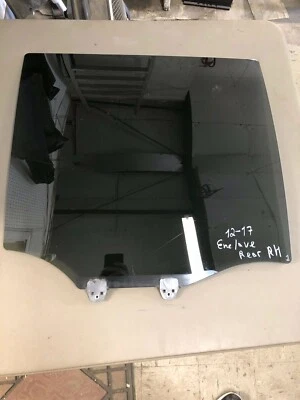 Janela de vidro traseira direita Buick Enclave 2008-2017 fabricante de equipamento original - Imagem 1 de 3