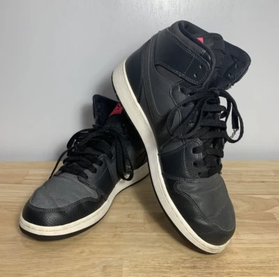 Air Jordan 1 Retro High GS 332148-004 black pink 9.5Y/ 11 women's - Image 1 of 4