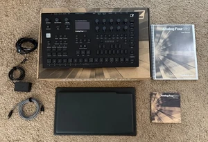 Elektron Analog Four MKII 4-voice Analog Synthesizer with Sequencer with EXTRAS! - Picture 1 of 9
