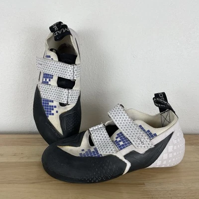 Mad Rock Rover Climbing Shoes Size 40 EUR - Mens 7.5 White & Blue Barely Worn!!! - Image 1 of 4
