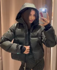 ZARA 2025 NUEVO CON ETIQUETAS. CHAQUETA ESQUÍ PLUMÓN CAQUI PUFFER RESISTENTE AL AGUA RECCO. 8073/076/505 - Imagen 1 de 11