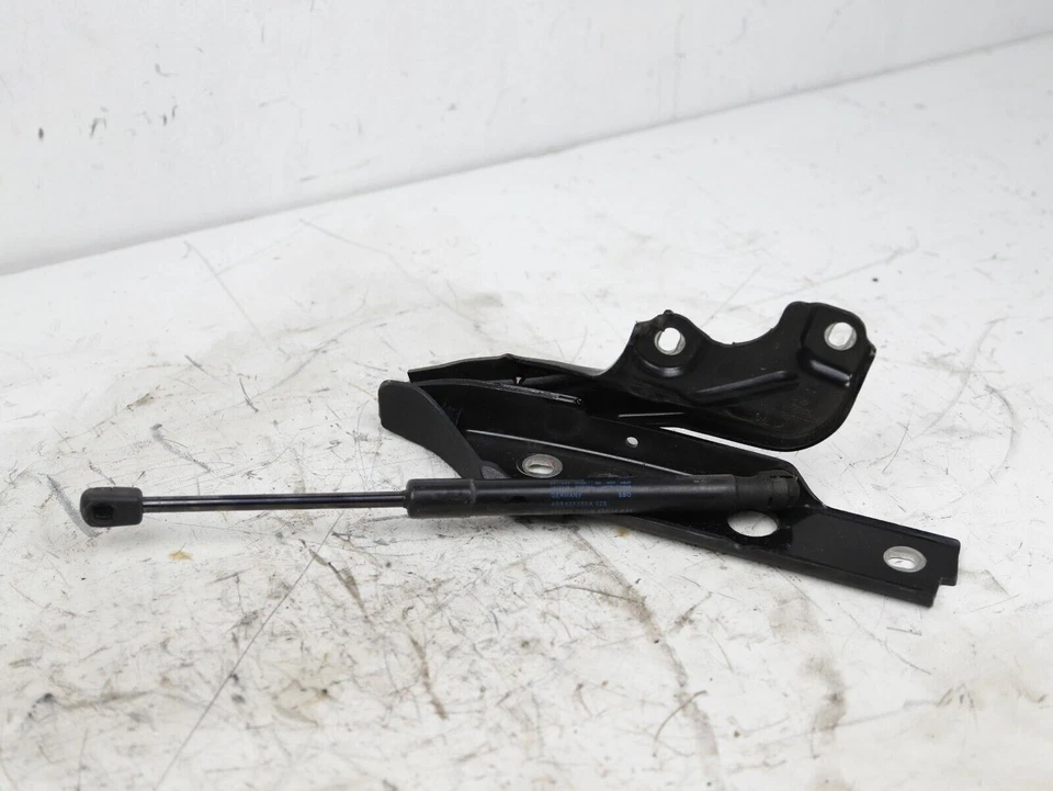 2012 - 2016 Audi A6 Passanger Right Hood Hinge OEM  (LKQ~278740421) - Image 1 of 4