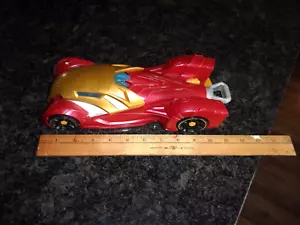 Hot Wheels Iron Man Blast Launcher Marvel Avengers plus Autos dabei - Bild 1 von 6