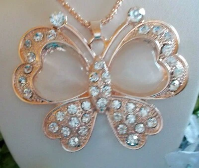 COLLAR COLGANTE MARIPOSA BETSEY JOHNSON ELEGANTE CRISTAL E INCRUSTACIÓN DE ÓPALO SINTÉTICO Foto 1 de 4