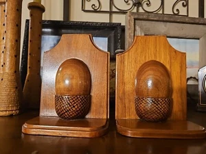 Vintage Wooden Acorn Bookends Minnesota Native Walnut Collectable Book  - Picture 1 of 8