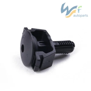 Pin de montaje superior del radiador para Benz W204 W207 W211 W212 W216 2115040059 - Imagen 1 de 7