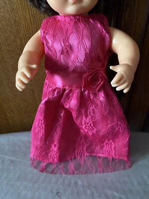 Magnifique robe pour poupée Tinnie ou poupée de même taille 40cm - Photo 1/2