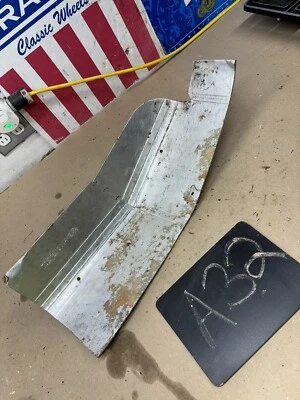 Щиток каталитического преобразователя пола пассажирский 1978 1979 Ford Truck F150 F100 - Изображение 1 из 4