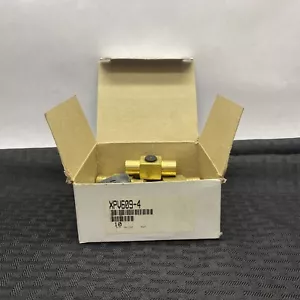Parker Messing Buchse auf Buchse Rohr Stecker Ventil 1/4"" NPT XPV609-4 - Bild 1 von 3