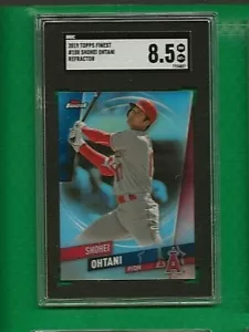 Topps Finest Shohei Ohtani Angels #100 2019 refractor 🚀😳💥 SGC grado 8,5 - Imagen 1 de 2
