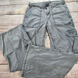 American Eagle Outfitters Women's Baggy Wide Leg Gray Cargo Pants Size 26x29  - Picture 1 of 7