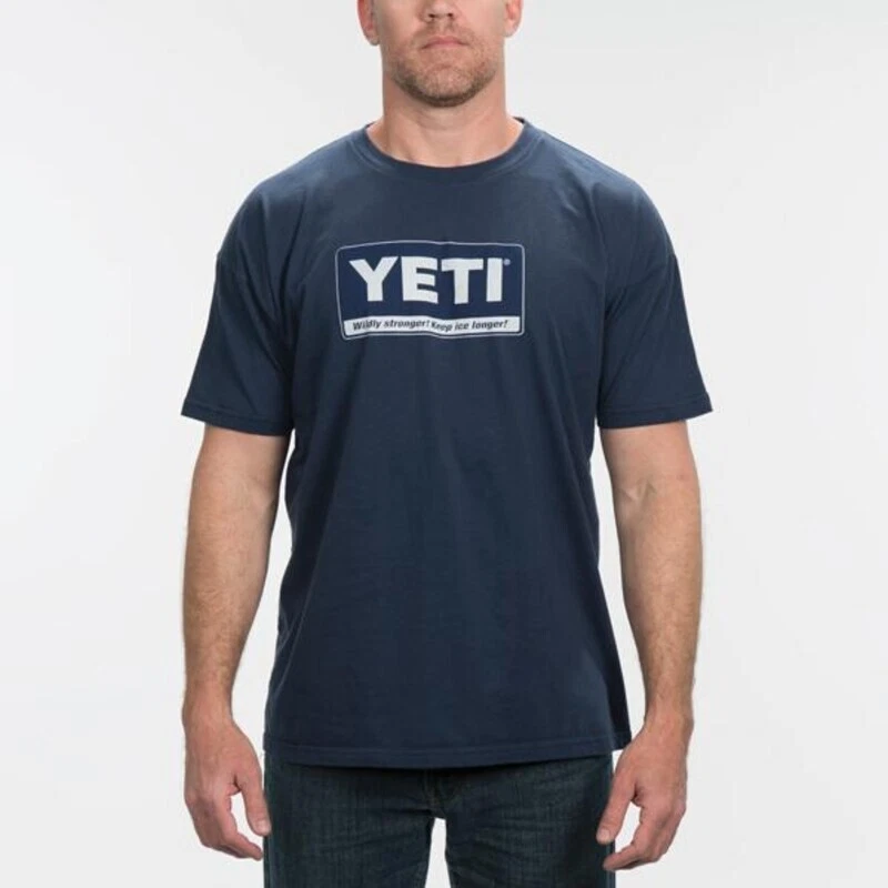 Camiseta YETI Billboard Logo Azul Marino Grande Foto 1 de 1