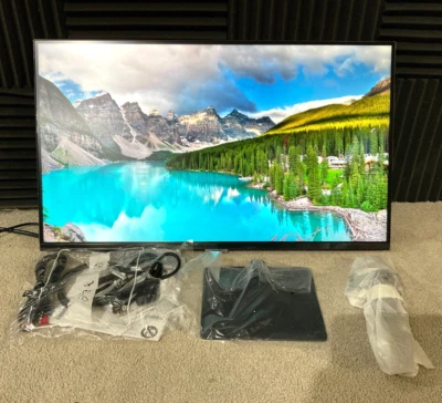 Samsung M7 32" LED LCD Display 4K LS32AM702UNXZA ✅❤️️✅❤️ Open Box - READ ! - Image 1 of 4