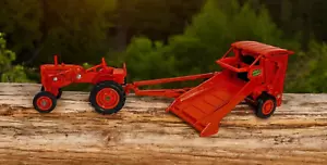 1/43 ERTL Allis Chalmers Model C Farm Tractor with Roto Baler Orange - Picture 1 of 20