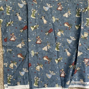 Leslie Beck Angels VIP Tela Estampado Cranston Ángeles en Victoriano 90” x 44” S5 - Imagen 1 de 2