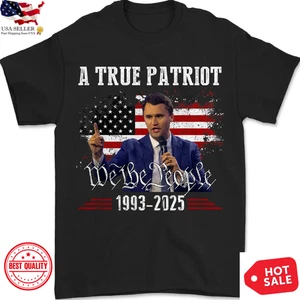 Neu Charlie Kirk Shirt True Patriot 1993-2025 Rip Memorial American Flag T-Shirt - Bild 1 von 4