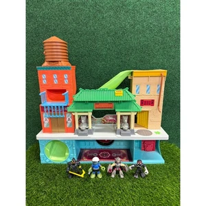 TMNT Half Shell Heroes Alcantarilla Guarida Juego Chinatown Lote 2014 con Figuras - Imagen 1 de 7