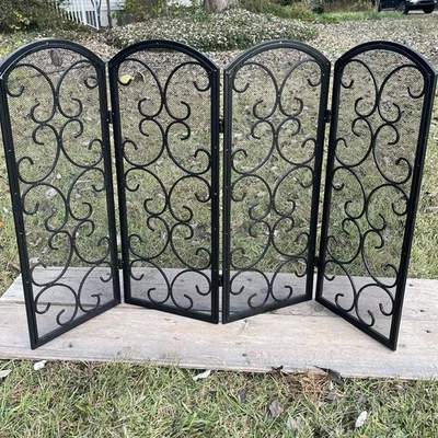 Vtg Black 4-Panel Arched Fireplace Screen Mesh Scrolls Foldable 30" x 48" - Image 1 of 4
