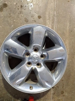 Llanta de carretera Dodge RAM 1500 2013-2024 20x8 revestida cromada opcional WHK o WRK Foto 1 de 4