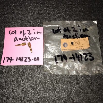 2 Yamaha DT 125 175 MX 100 MX 175 NOS Tornillo de Ajuste de Aire 174-14123-00 NUEVO Foto 1 de 4