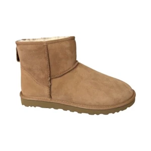 UGG Hombres Clásicos Mini Castaño Gamuza Botines Sin Cordones 1002072 - Imagen 1 de 8