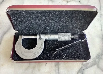 Starrett No. 256 Micrómetro de brida de disco exterior 0-1" llave de caja de trinquete .001" Foto 1 de 3
