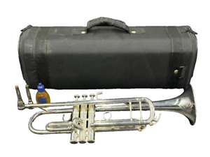 Yamaha Xeno trumpets YTR-833 Trumpet w/Soft Hard case Junk
